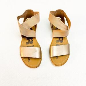 Sorel Women's Metallic Cross Strapped Sandal Size 7